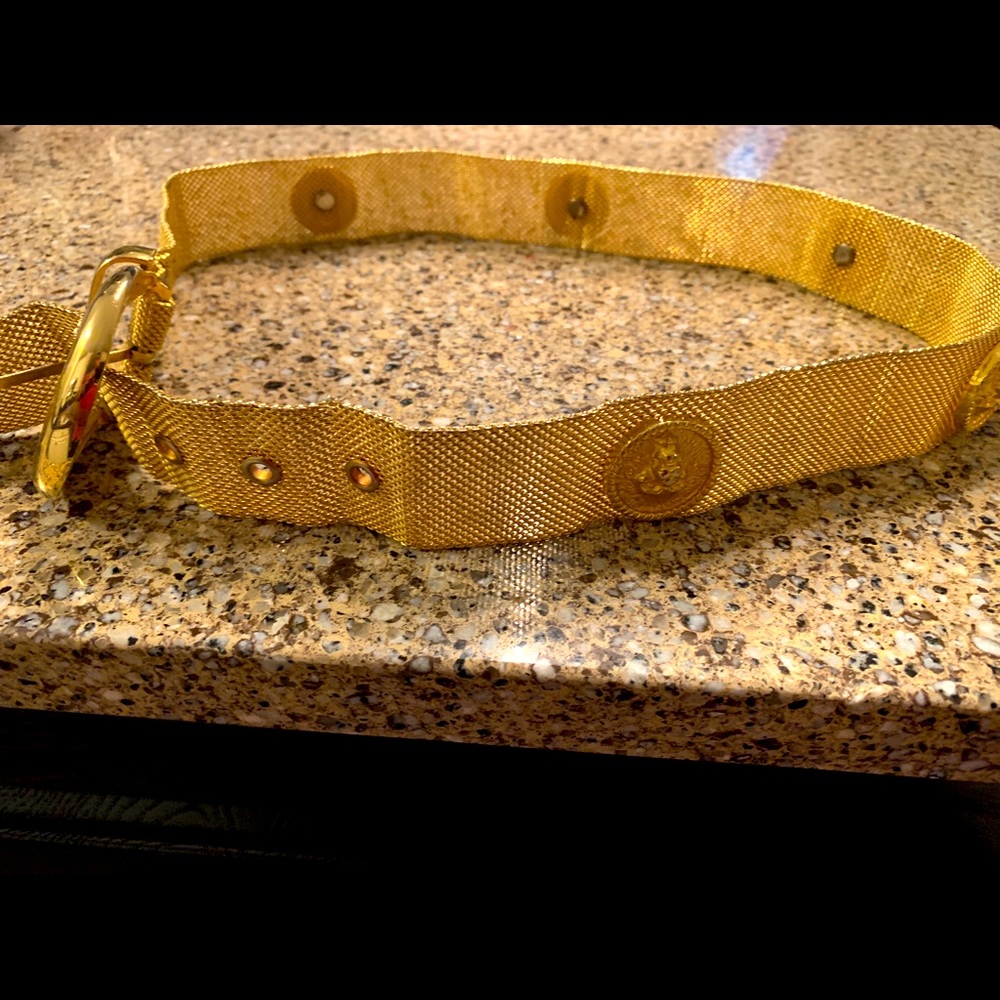 Versace - Picture 5 of 13